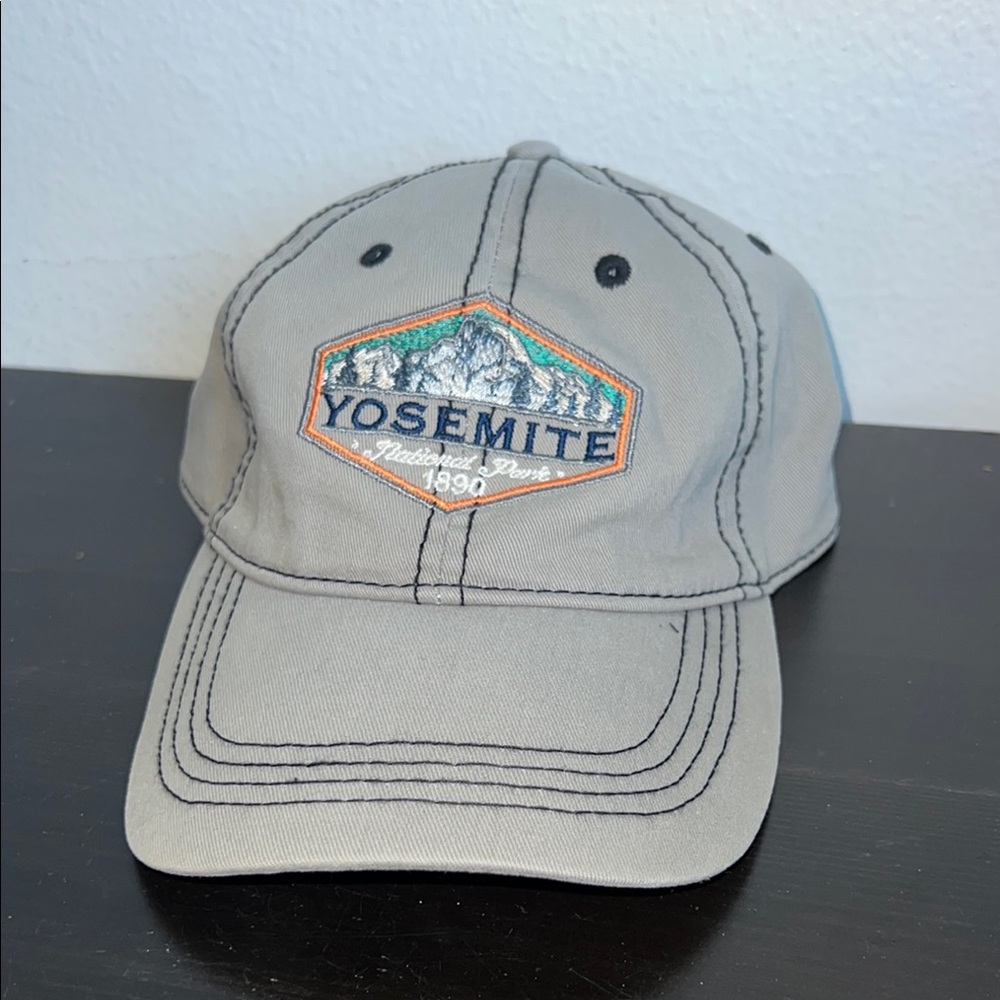 Yosemite National Park Gray Cap